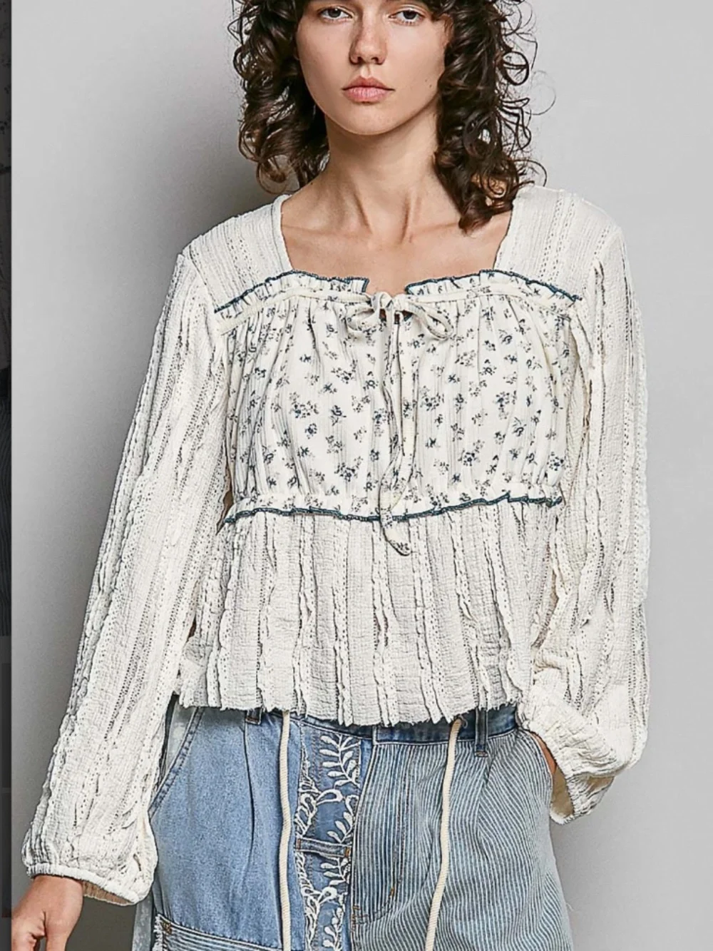 🎉 POL “ MARGO 3 “ POL Square Neck Top with Lace and Ruffle Detail 64A